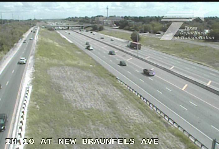 IH 10 at New Braunfels Ave